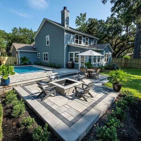 Luxury Beach House W/ Backyard Oasis. Heated Pool.